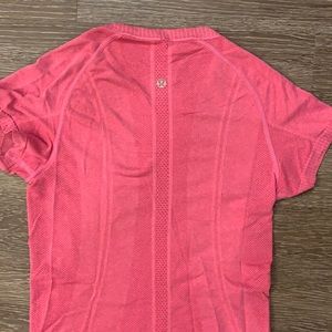 Lululemon Pink Short Sleeve Swiftly Tee Size 6